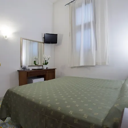 La Panoramica Hotel 4*