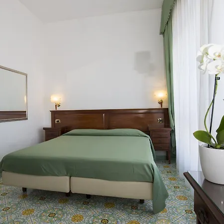 Hotel La Panoramica 4*