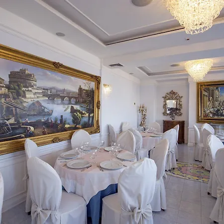 La Panoramica Hotel 4*