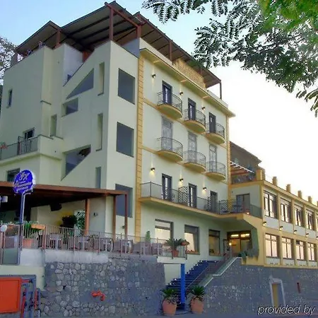 La Panoramica ホテル 4*
